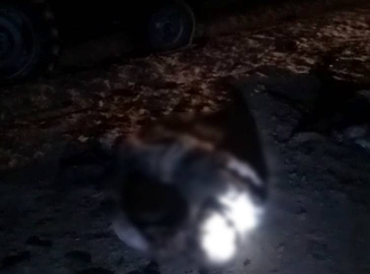 लॉकडाउन में अवैध रास्ते से जा रहे थे लोग, बम ब्लास्ट में 3 के उड़े चिथड़े