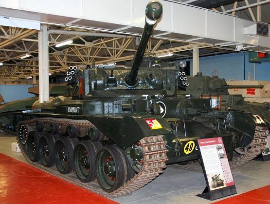 कोरोना के डर से घूमने पर पाबंदी, घर बैठे करें वर्चुअल दुनिया की सैर