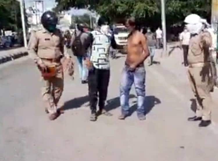 CCTV: बड़े भाई ने ईंट मारी तो छोटा पीछे दौड़ा, कुछ कदमों पर निकली जान