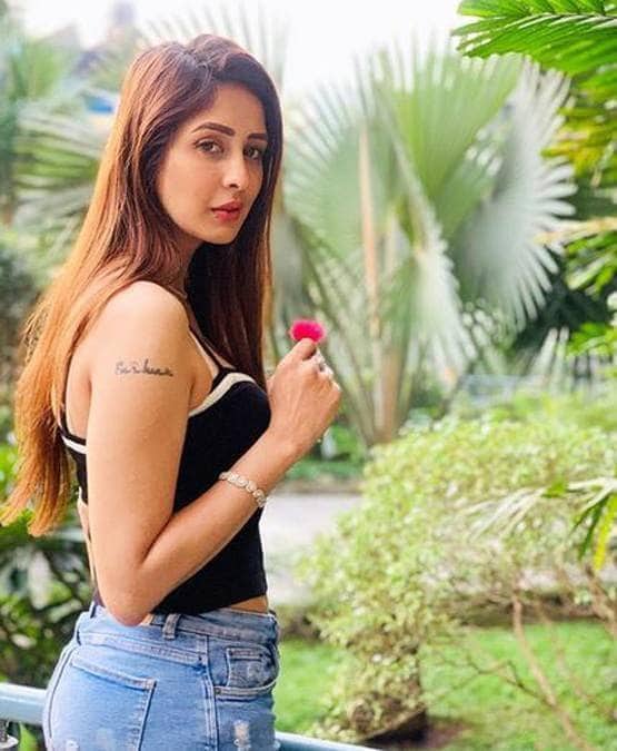 डिप्रेशन में चाहत खन्ना, बोलीं- वीडियो कॉल के जरिए काउंसलर से संपर्क में