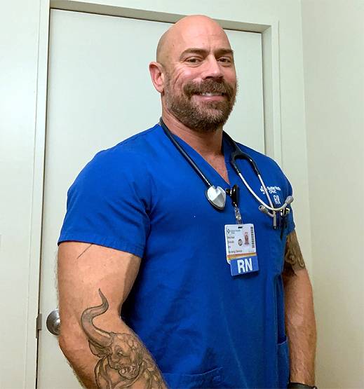 कोरोना वायरस का असर, सूख कर कांटा हो गया बॉडी बिल्डर, Photos