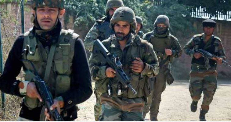 J&K: हंदवाड़ा में CRPF पर फिर हमला, महज 48 घंटे में शहीद हो गए 8 वीर जवान