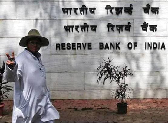 संकट में बेहिसाब नोट छापकर RBI क्यों नहीं करता मदद? जानें वजह