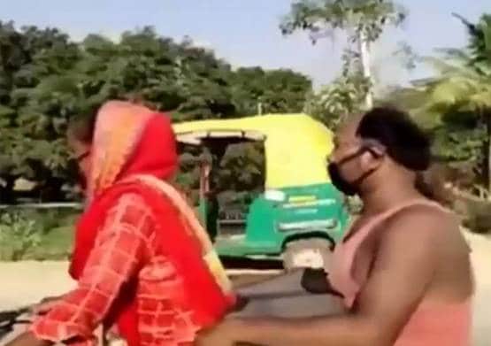 15 साल की लड़की साइकिल पर घायल पिता को बिठाकर गुरुग्राम से पहुंची बिहार