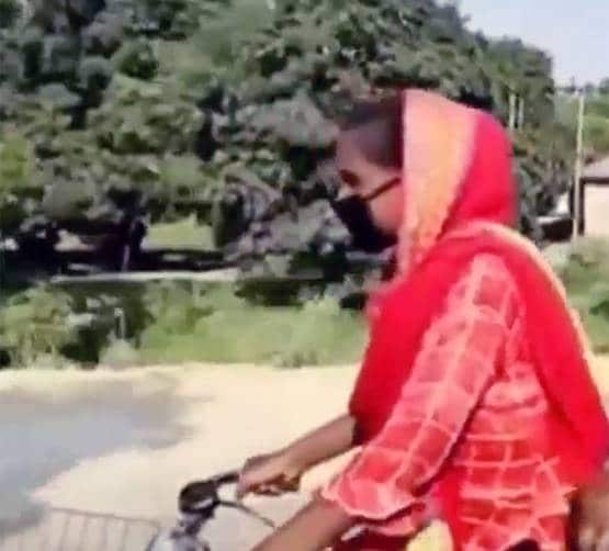 15 साल की लड़की साइकिल पर घायल पिता को बिठाकर गुरुग्राम से पहुंची बिहार