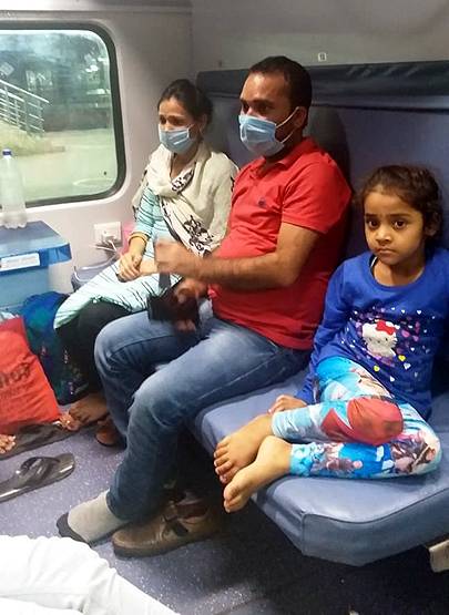 कैसे अपने शहर गए लोग, देखिए कोरोना स्पेशल ट्रेनों के अंदर की तस्वीरें