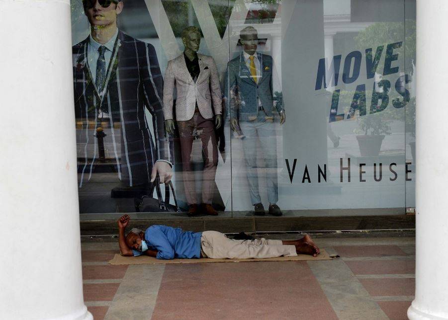 कर्फ्यू में ढील, खुलेंगे होटल-सैलून, जानें- लॉकडाउन 5.0 की शर्तें