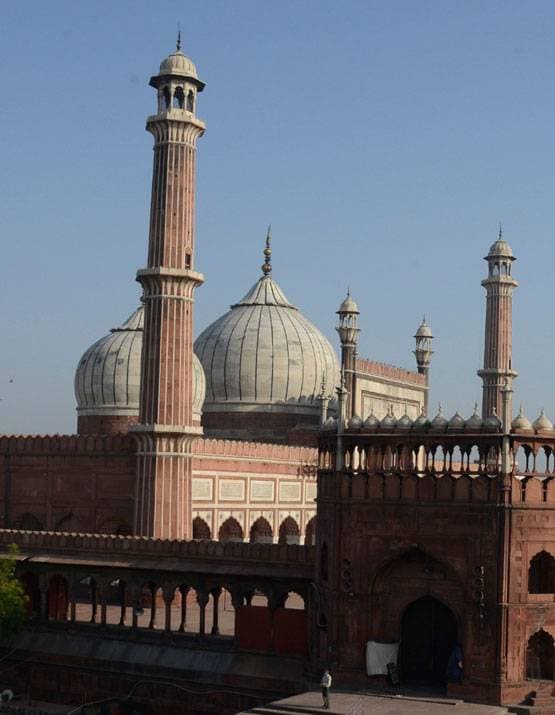 मस्जिदों में नहीं दिखे लोग, वीरान रहे बाजार, लॉकडाउन में भारत की ईद रही सूनी