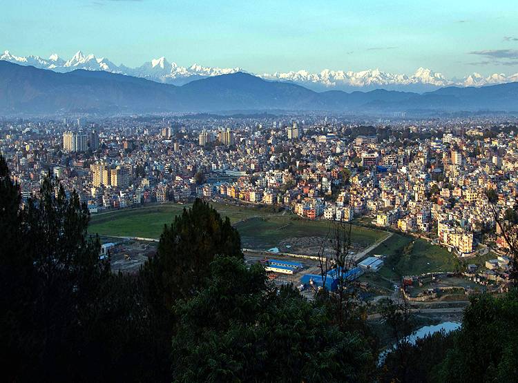 लॉकडाउन का कमाल, वर्षों बाद काठमांडू से दिखा माउंट एवरेस्ट!