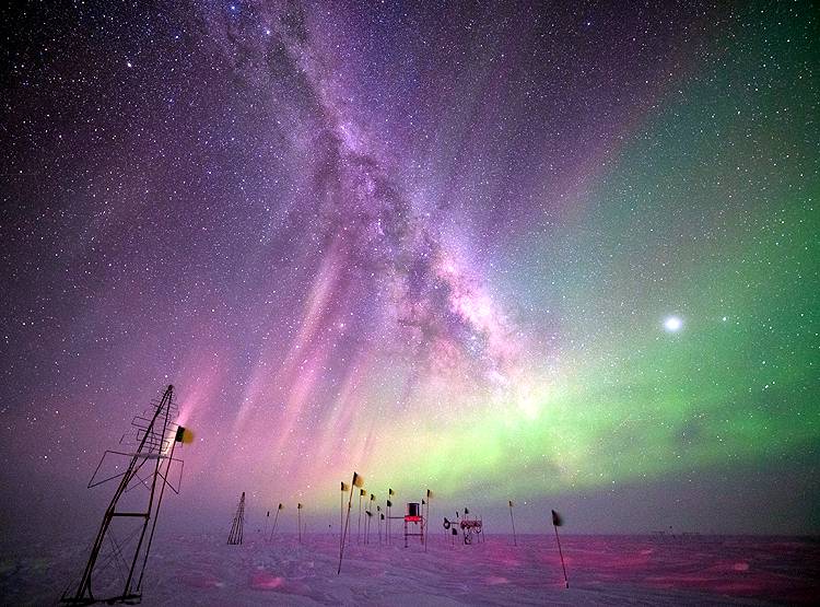 नासा की 'अनीता' ने खोजा दूसरा ब्रह्मांड, यहां उल्टा चलता है समय!