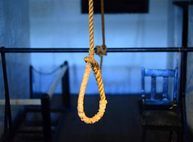 पत्नी के अवैध संबंधों से परेशान था पति, FB पर सुसाइड नोट लिखकर दी जान