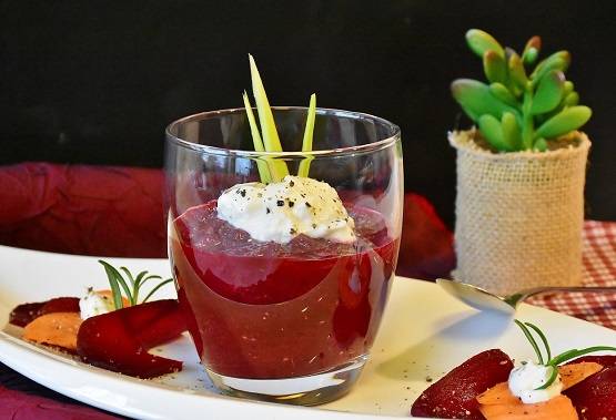 हाइपरटेंशन की बीमारी रहेगी दूर, डाइट में शामिल करें ये 10 चीजें