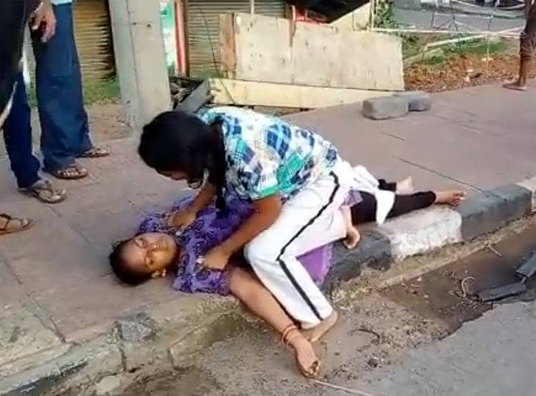 विशाखापट्टनम: गैस लीक का भयावह मंजर, सड़क पर ही गिरने लगे लोग