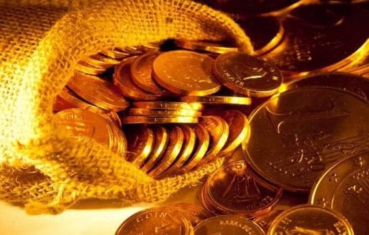 बैंक लॉकर में रखा था सोना, मालिक ने जाकर खोला तो निकले पत्थर