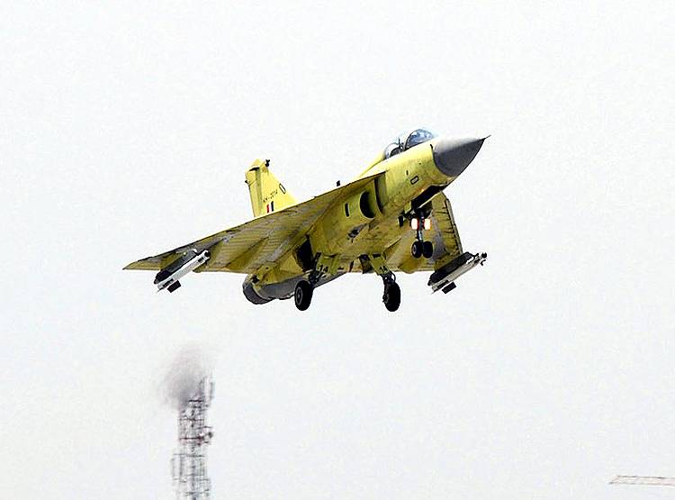 चीन के छक्के छुड़ाएगा स्वदेशी तेजस, इजरायल की इस मिसाइल से है लैस