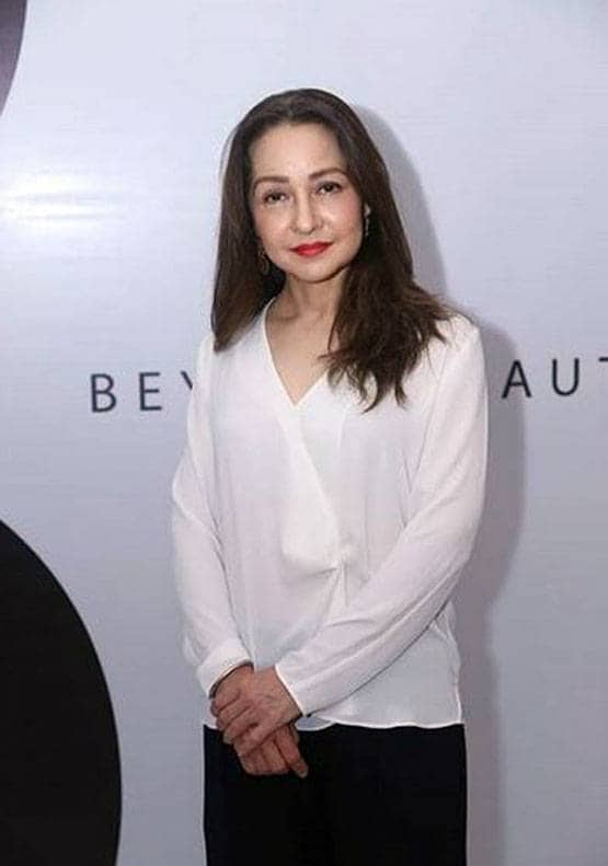 ऋषि कपूर की मौत से शॉक में पाकिस्तानी को स्टार, शेयर कीं फिल्म हिना की यादें