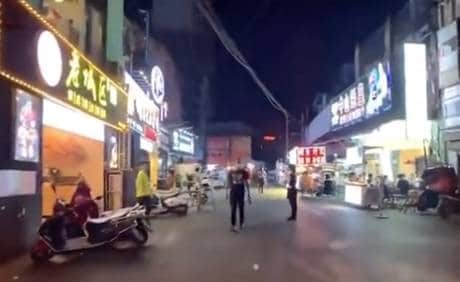 चीन में 70 दिनों बाद खुली कीड़ों की मार्केट, लेकिन लोगों के लिए ये शर्तें