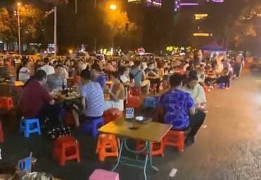 चीन में 70 दिनों बाद खुली कीड़ों की मार्केट, लेकिन लोगों के लिए ये शर्तें