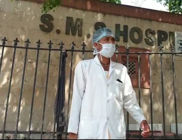 कोरोना से मरने वाले 64 लोगों का किया अंतिम संस्कार, दो माह से नहीं देखा घर