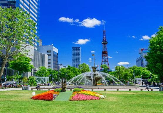 अपने यहां घूमने के लिए यह खूबसूरत देश टूरिस्ट्स को देगा रुपये