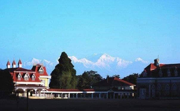 लॉकडाउन: बंगाल के इस शहर से दिखी दुनिया की तीसरी सबसे ऊंची पर्वत चोटी