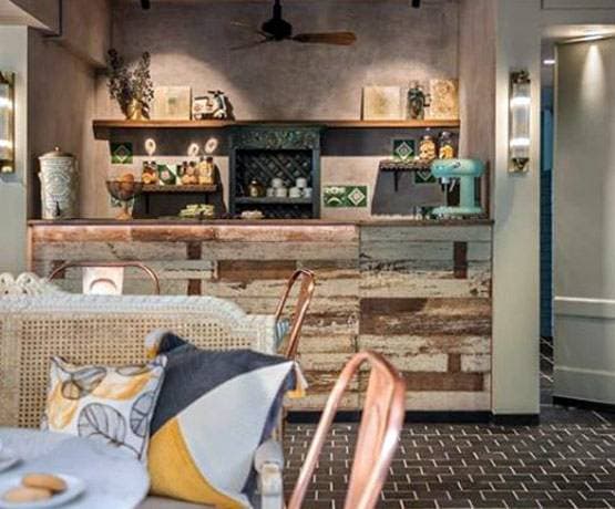 मुंबई के पॉश इलाके में बना है कंगना रनौत का ऑफ‍िस, देखें इनसाइड फोटोज