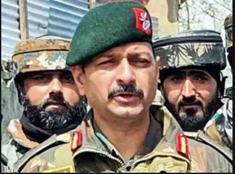 J&K: हंदवाड़ा में CRPF पर फिर हमला, महज 48 घंटे में शहीद हो गए 8 वीर जवान