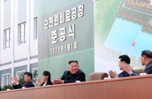 अब नॉर्थ कोरिया ने ही निकाल दी किम जोंग उन से जुड़े दावे की हवा