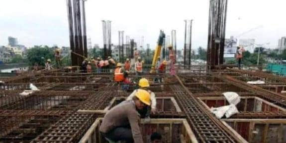 योगी सरकार का 20 लाख रोजगार का प्लान, मुंबई-दिल्ली नहीं लौटेंगे मजदूर?