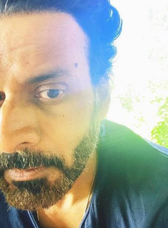 पता नहीं कब तक चलेगा लॉकडाउन, स्टारडम बचाने के लिए ये सब कर रहे सेलेब्स