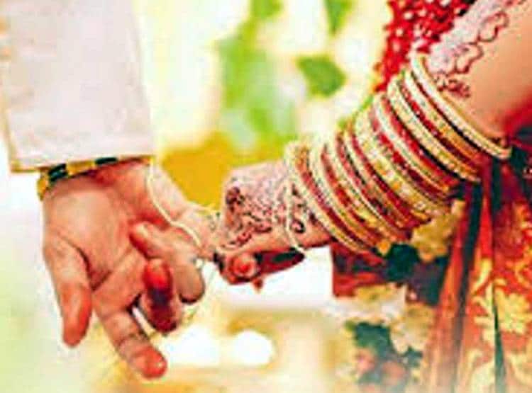 चचेरे भाई-बहन बने पति-पत्नी, लॉकडाउन में थाना परिसर के अंदर शादी