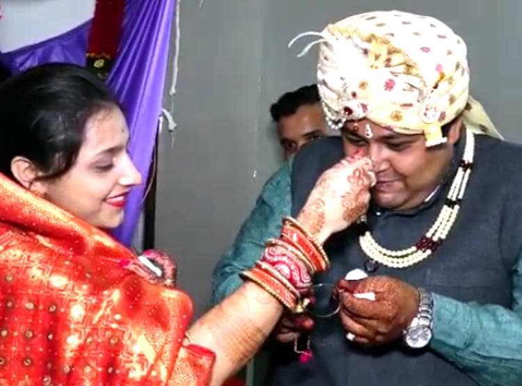 सास ने कराई विधवा बहू की शादी, बेटी की तरह किया विदा