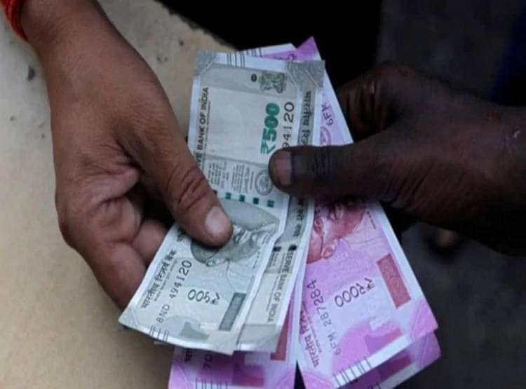 लॉकडाउन के बीच EPFO ने दिए 764 करोड़ रुपये, 65 लाख लोगों को मिली राहत