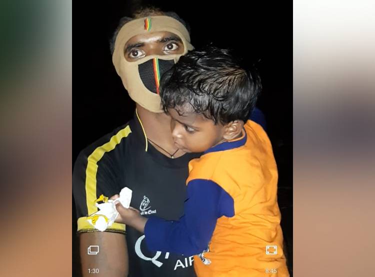 ट्रक में बुरी तरह से भरे हुए थे मजदूर, यूपी जाते वक्त पुलिस ने पकड़ा