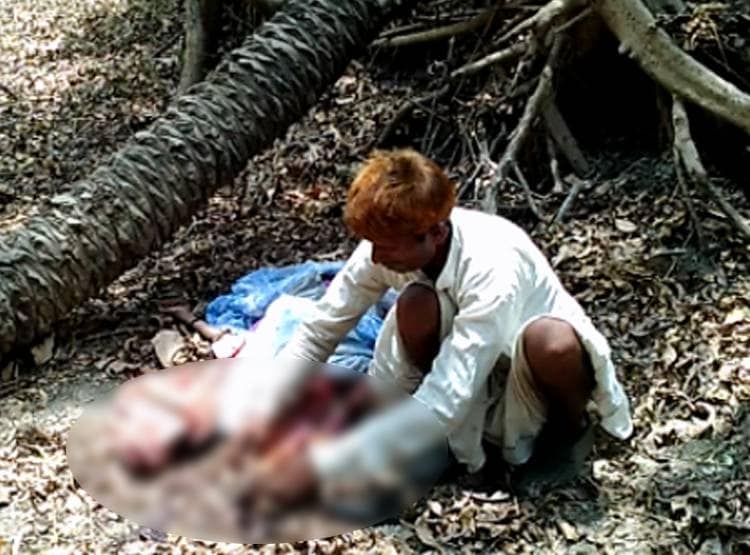 नहीं निकले चांदी के जेवर तो बुजुर्ग महिला के पैर ही काटकर ले गए कातिल