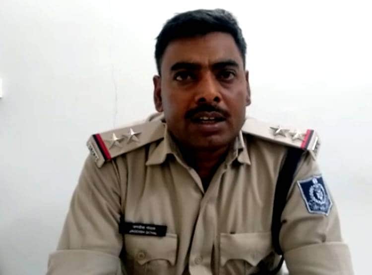 नहीं निकले चांदी के जेवर तो बुजुर्ग महिला के पैर ही काटकर ले गए कातिल