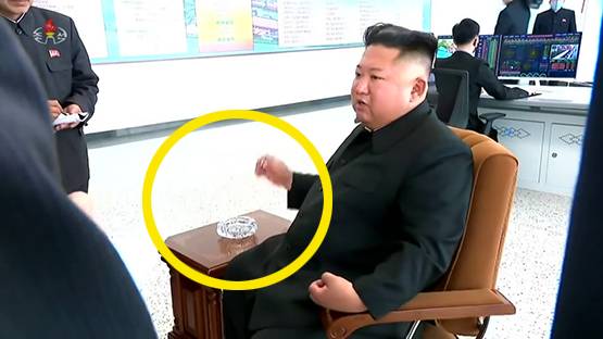 मीटिंग के दौरान सिगरेट पीते नजर आए किम जोंग उन, तस्वीरें वायरल