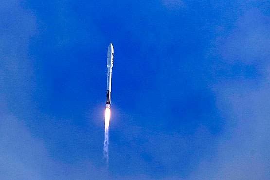 कोरोना से तबाही के बीच US ने सीक्रेट मिशन पर भेजा रहस्यमयी विमान