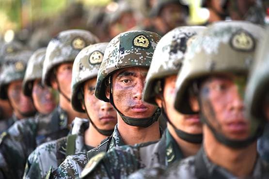 रिपोर्ट से खुलासा: कोरोना पर चीन-US में हो सकता है सैन्य टकराव