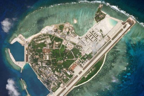 कोरोना महामारी के बीच अमेरिका ने क्यों चीन की ओर भेजे 3 युद्धपोत?