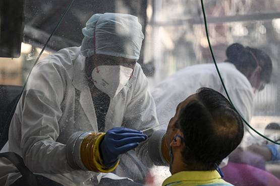 एक ही बिल्डिंग के 41 लोग कोरोना पॉजिटिव, अभी 108 की रिपोर्ट आनी बाकी