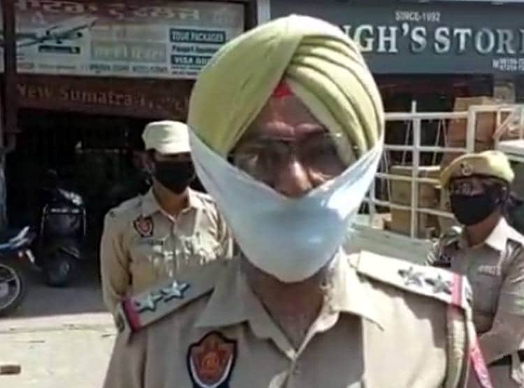 लॉकडाउन में बाहर से शटर डाउन, अंदर चल रहा था सेक्स रैकेट