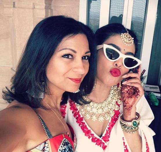 प्रियंका की जिंदगी में खास मायने रखती हैं ये, बर्थडे पर शेयर की फोटोज