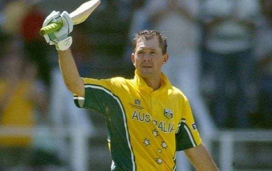 पोंटिंग ने शेयर की अपने बल्ले की तस्वीर, लोगों ने पूछा- क्या ये स्प्रिंग वाला है