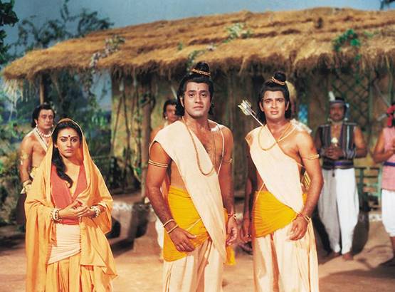 रामायण के खत्म होने से भावुक हुए दर्शक, नम आंखों से कहा अलविदा