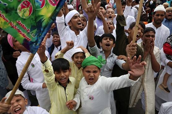 मस्जिदों में नहीं दिखे लोग, वीरान रहे बाजार, लॉकडाउन में भारत की ईद रही सूनी