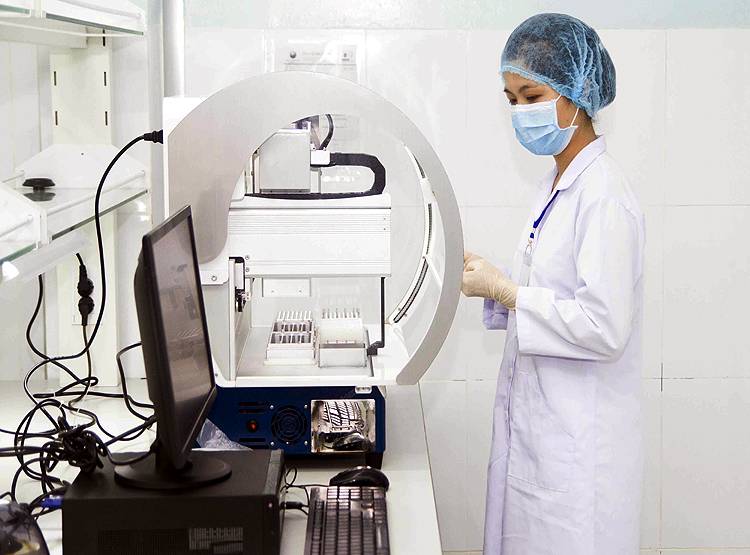 20 साल तक बमों से छलनी हुए इस देश ने कोरोना को हराया, US हुआ पस्त