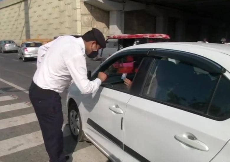 कोरोना से गाड़ियों की रफ्तार पर ब्रेक, पेट्रोल-डीजल की इतनी घटी मांग