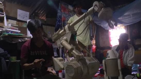 कबाड़ से किया जुगाड़, इस युवक ने बना दिया आयरन मैन का सूट