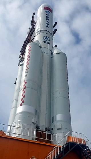 न्यूयॉर्क के ऊपर से गुजरते हुए अटलांटिक महासागर में गिरा चीन का रॉकेट